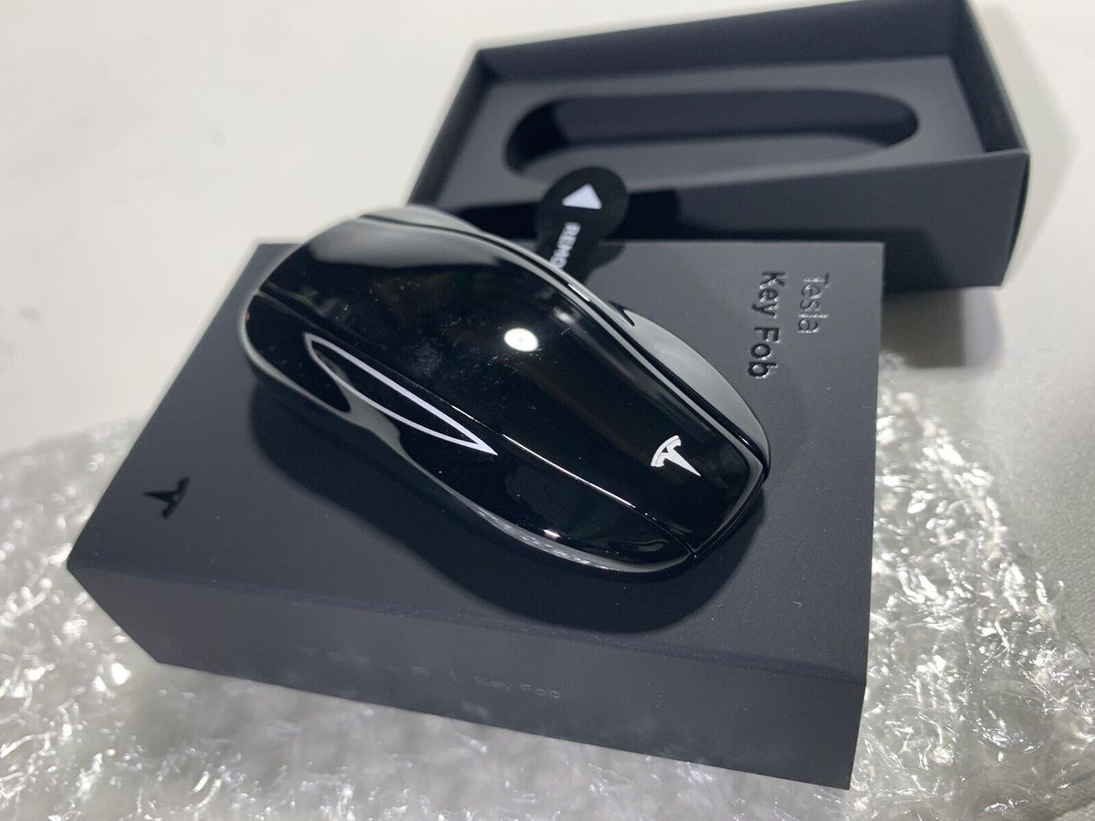 Tesla Model Y - View 3